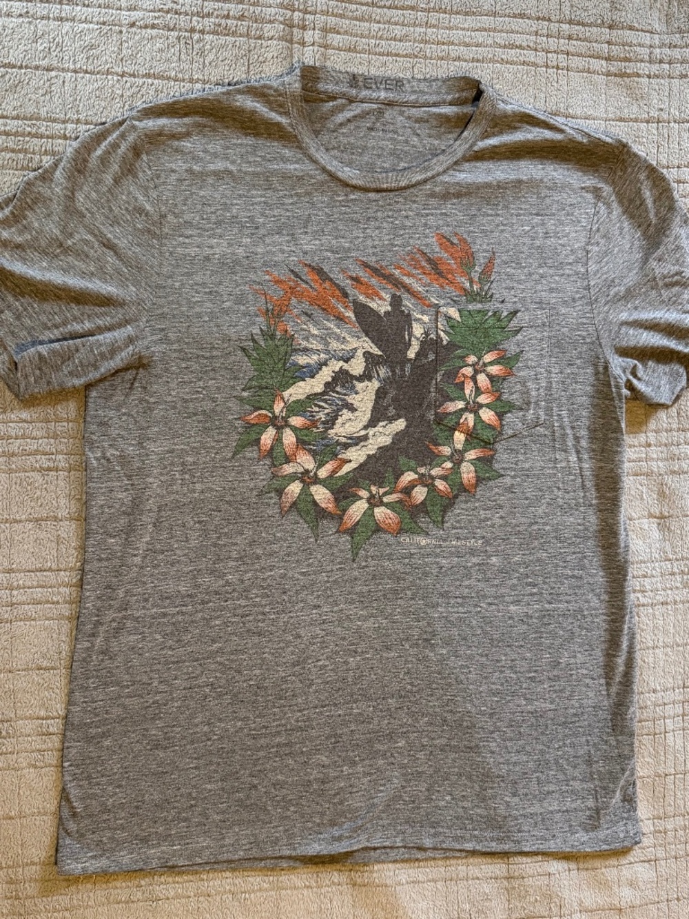Vintage California EVER t-shirt - Size XL Women's or Men's